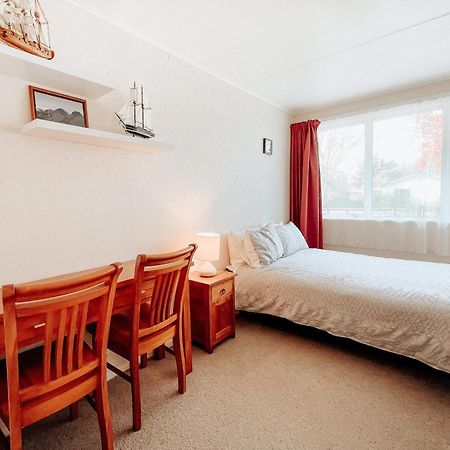 Alpine House Tongariro - Turangi Holiday Home 外观 照片